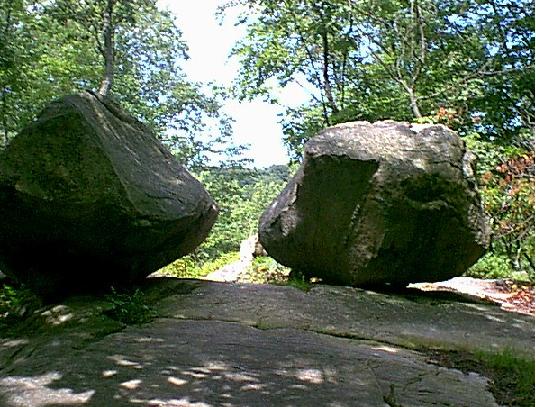 Tripod Marker Stones